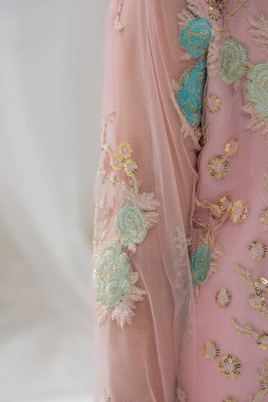 Aiza - 3-Piece Embroidered Set